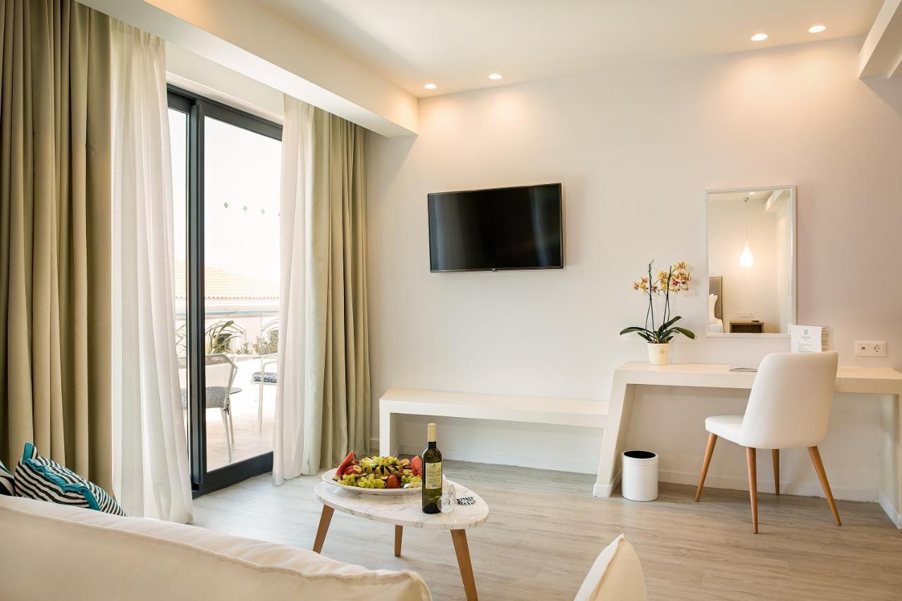 קארלובאסי Samian Mare Hotel, Suites & Spa מראה חיצוני תמונה